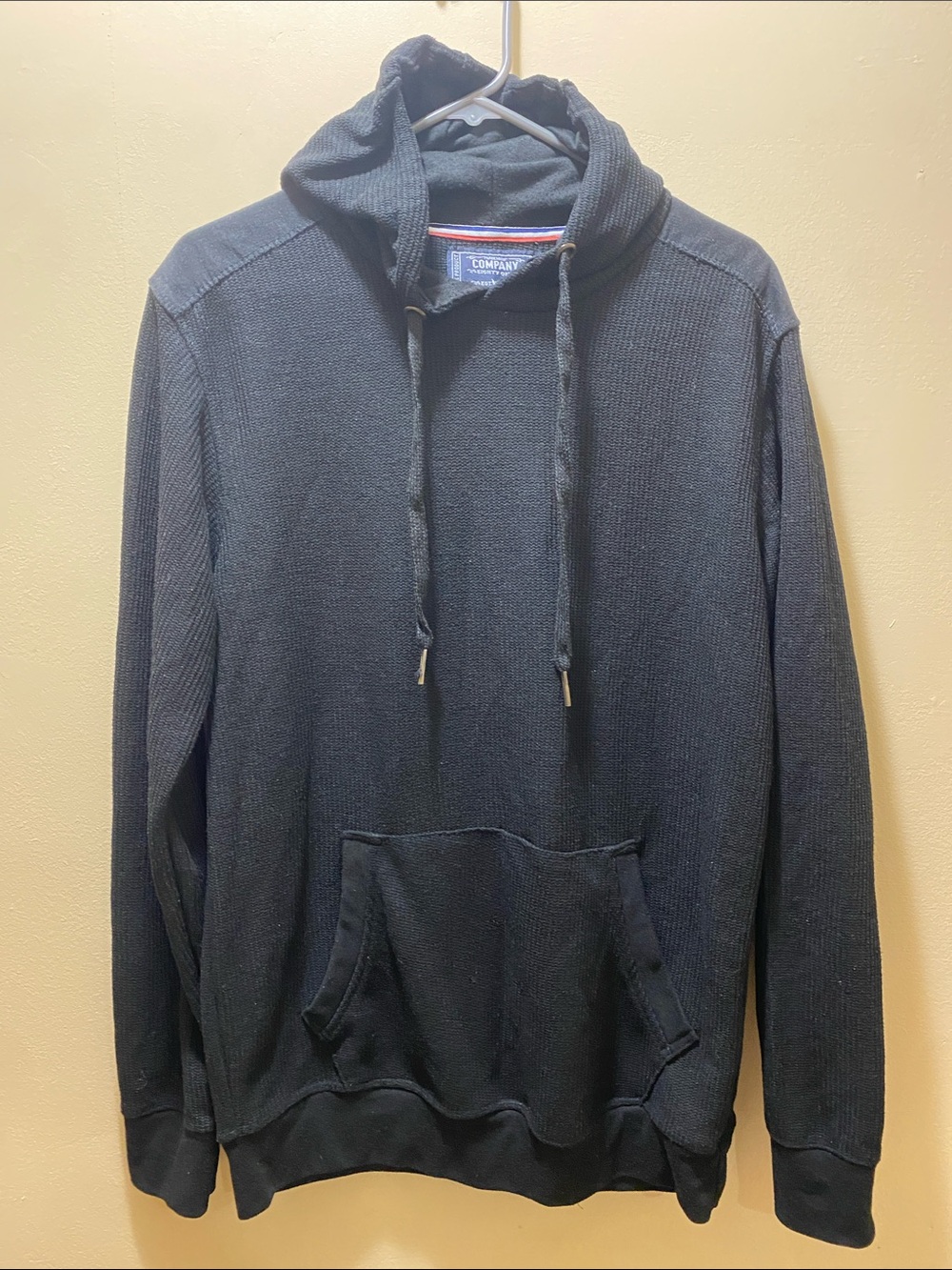 Men's Black Hooded Thermal Pullover Sweatshirt Large Fall Cozy Outdoor